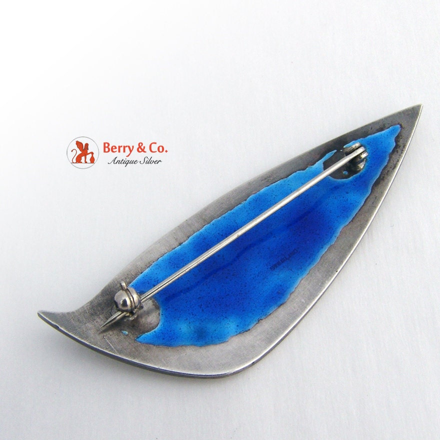 Im Angebot Verkauf Sterling Und Bunt Emaille Pfauenfeder Brosche von BerrysGems