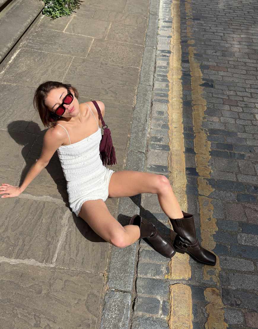 Bershka - Bandeau-Oberteil in Weiß mit Spitze von Bershka