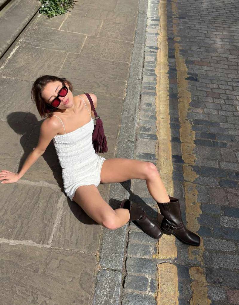 Bershka - Bandeau-Oberteil in Weiß mit Spitze von Bershka