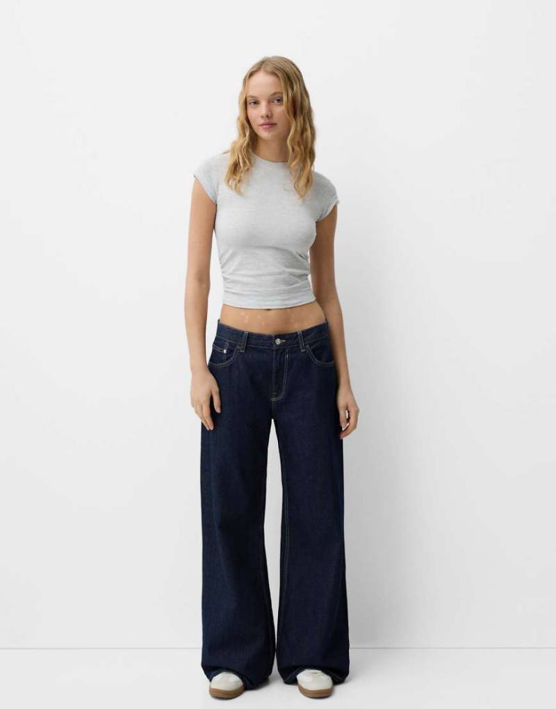 Bershka - Blaue Jeans mit weitem Bein-Marineblau von Bershka