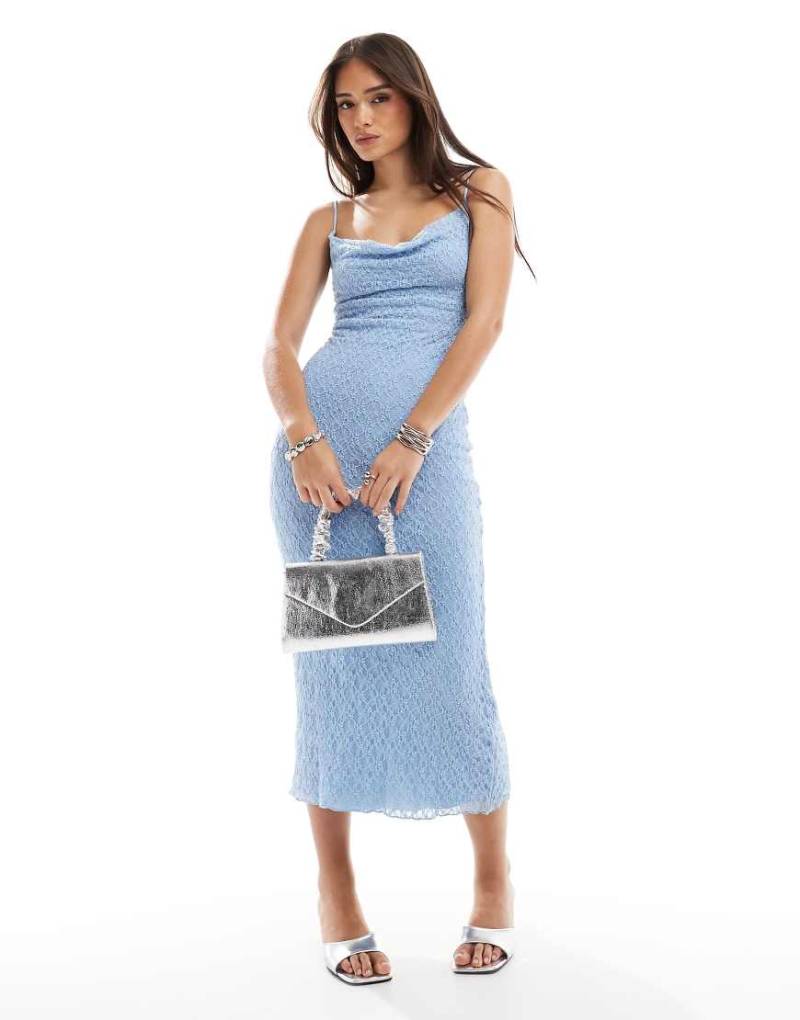 Bershka - Blonde - Midikleid aus Spitze in Hellblau von Bershka