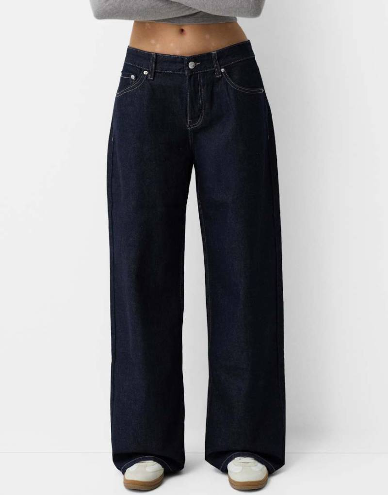 Bershka - Boyfriend-Jeans in Jeansblau von Bershka