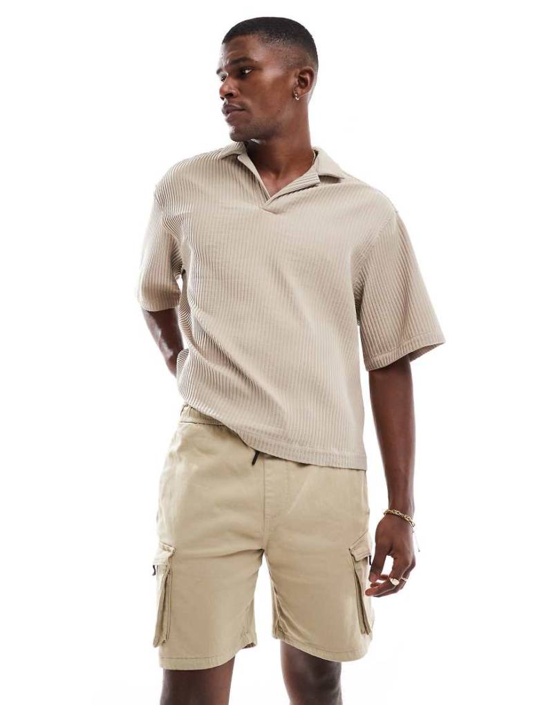 Bershka - Cargo-Bermuda-Jogginghose in Beige-Neutral von Bershka