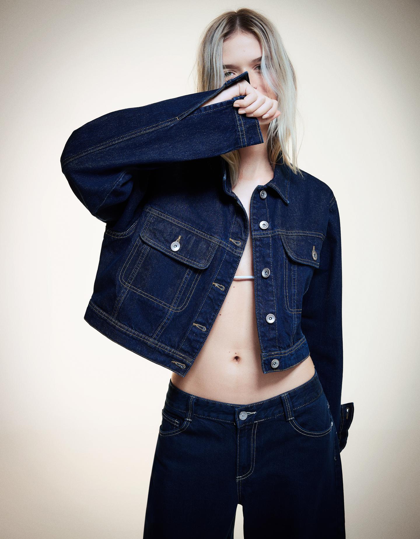 Bershka Cropped Jeansjacke Damen S Marinenblau von Bershka