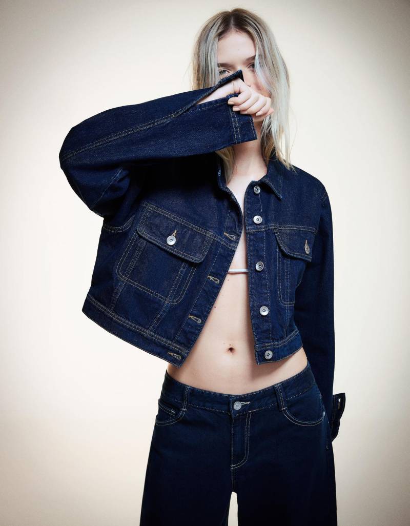 Bershka Cropped Jeansjacke Damen S Marinenblau von Bershka