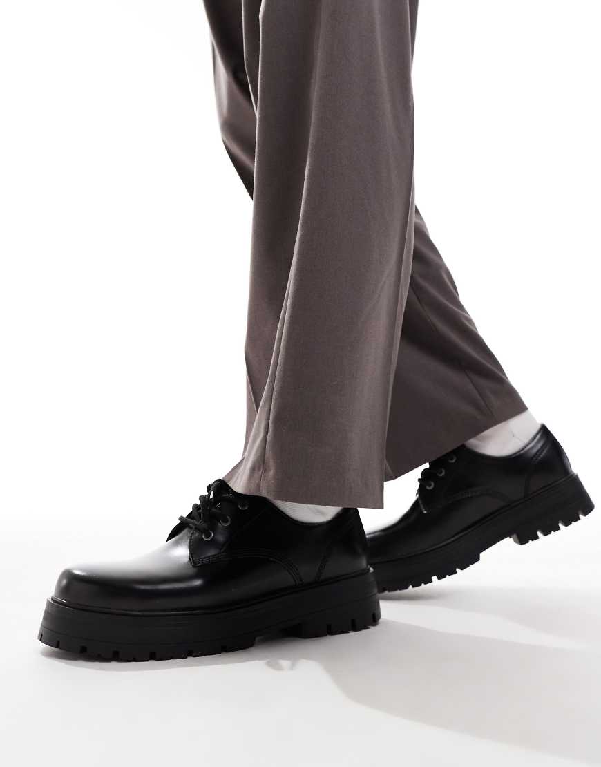 Bershka - Derby-Schuhe in Schwarz von Bershka