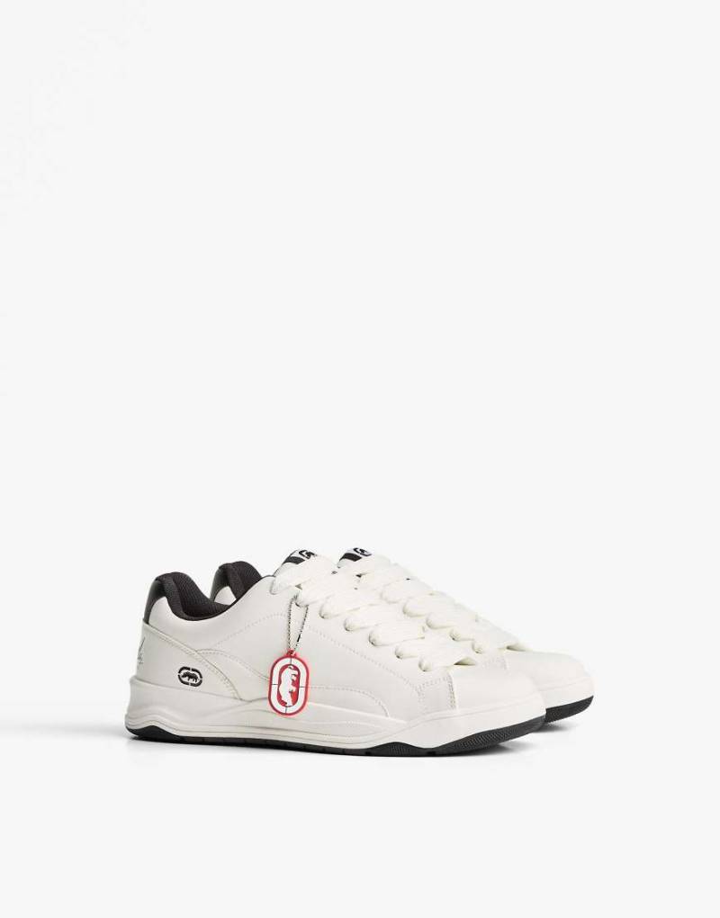 Bershka - Ecko - Klobige Skater-Sneaker in Weiß von Bershka