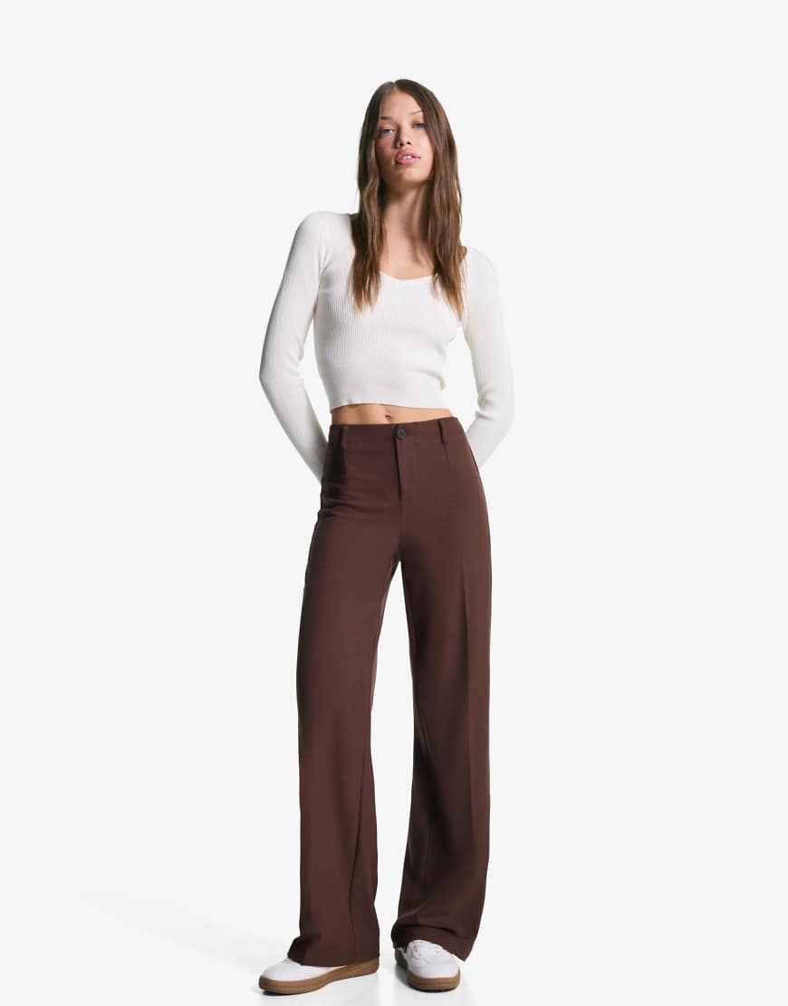 Bershka - Elegante Hose in Braun mit weitem Bein-Brown von Bershka