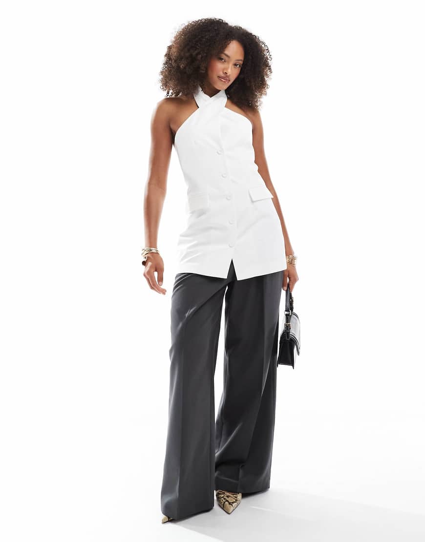 Bershka - Elegante Longline-Weste in Weiß mit Neckholder-Neutral von Bershka