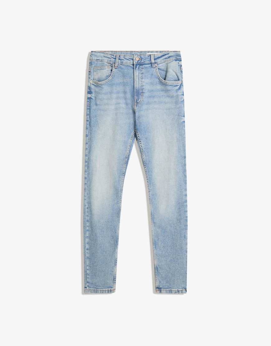 Bershka - Enge Jeans in Blau von Bershka