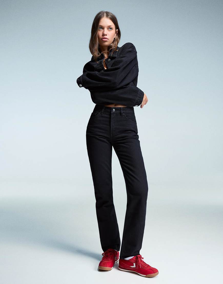 Bershka - Gerade geschnittene Jeans in Schwarz von Bershka