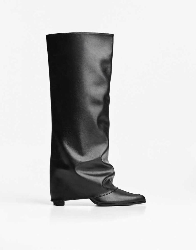 Bershka - High Heel-Boots in Schwarz mit Hosen-Overlay von Bershka