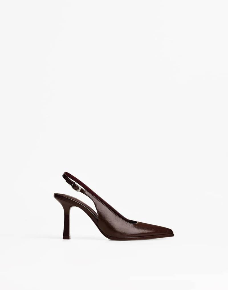 Bershka - High Heels in Braun mit Fersenriemen von Bershka