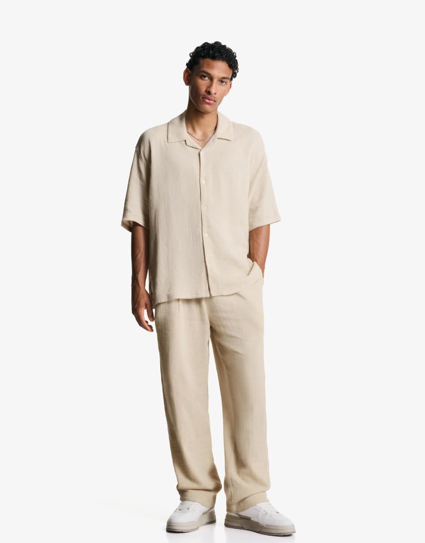 Bershka - Hose in Beige mit weitem Bein-Neutral Bershka - Hose in Beige mit weitem Bein-Neutral von Bershka