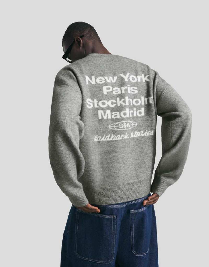 Bershka - Jacquard-Pullover in Grau mit Stickerei von Bershka