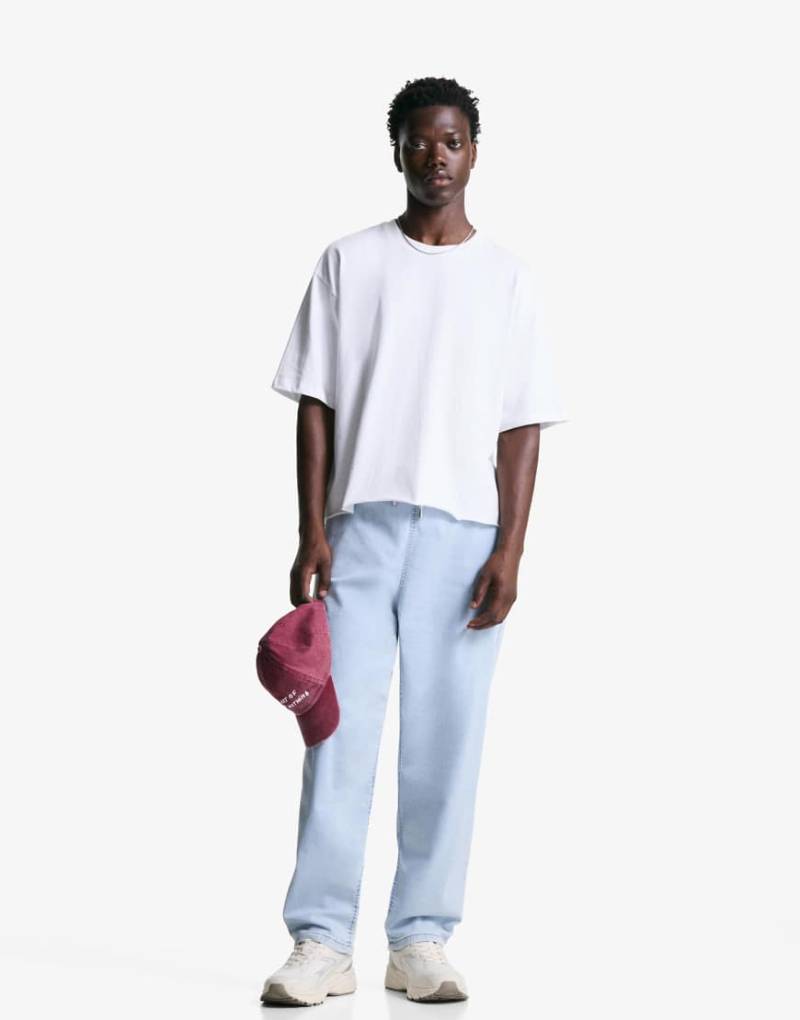 Bershka - Jeans-Jogginghose in Hellblau von Bershka