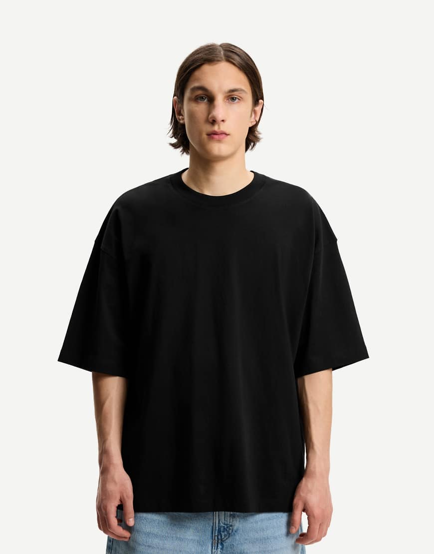 Bershka - Kurzärmliges Oversize-T-Shirt in Schwarz von Bershka
