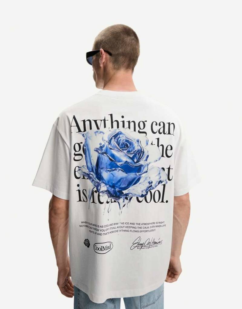 Bershka - Kurzärmliges Oversize-T-Shirt in Weiß mit Print Bershka - Kurzärmliges Oversize-T-Shirt in Weiß mit Print von Bershka