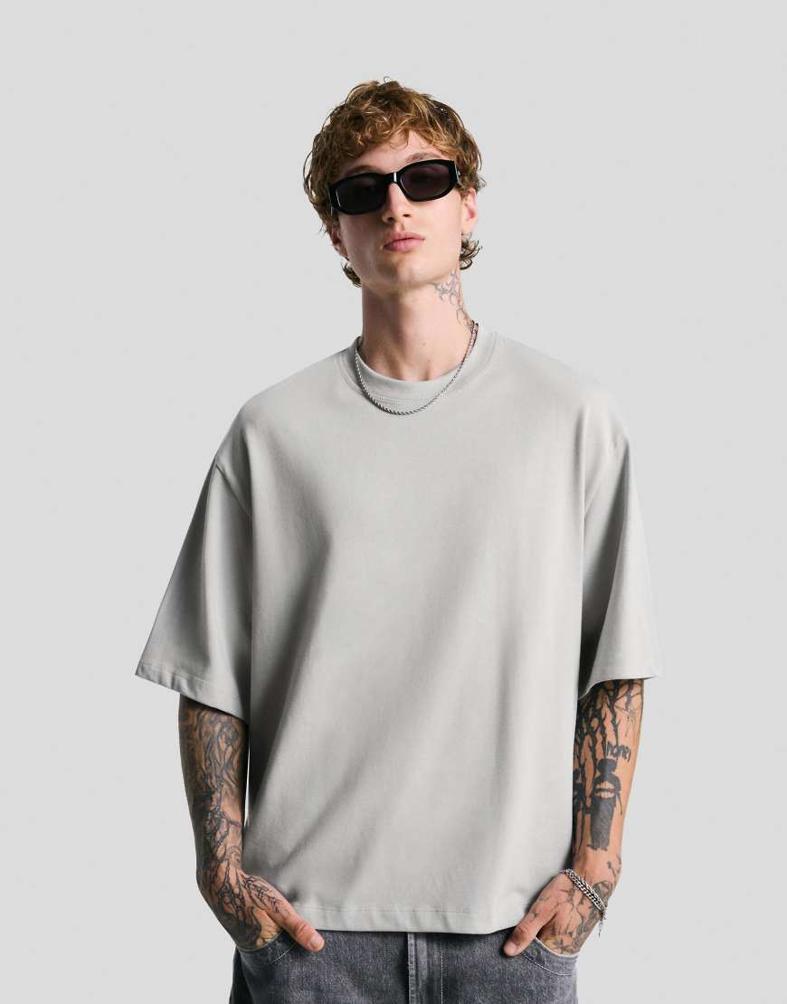Bershka - Kurzärmliges T-Shirt in Grau von Bershka