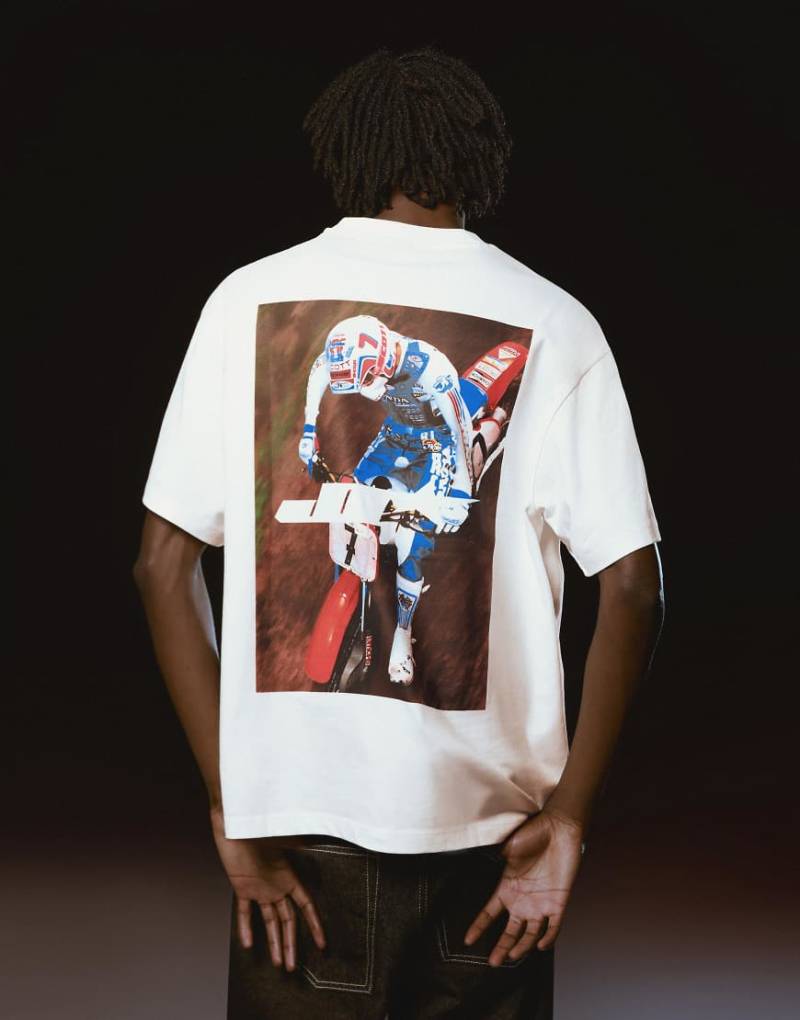 Bershka - Kurzärmliges T-Shirt in Weiß mit „JT Racing Honda"-Print von Bershka