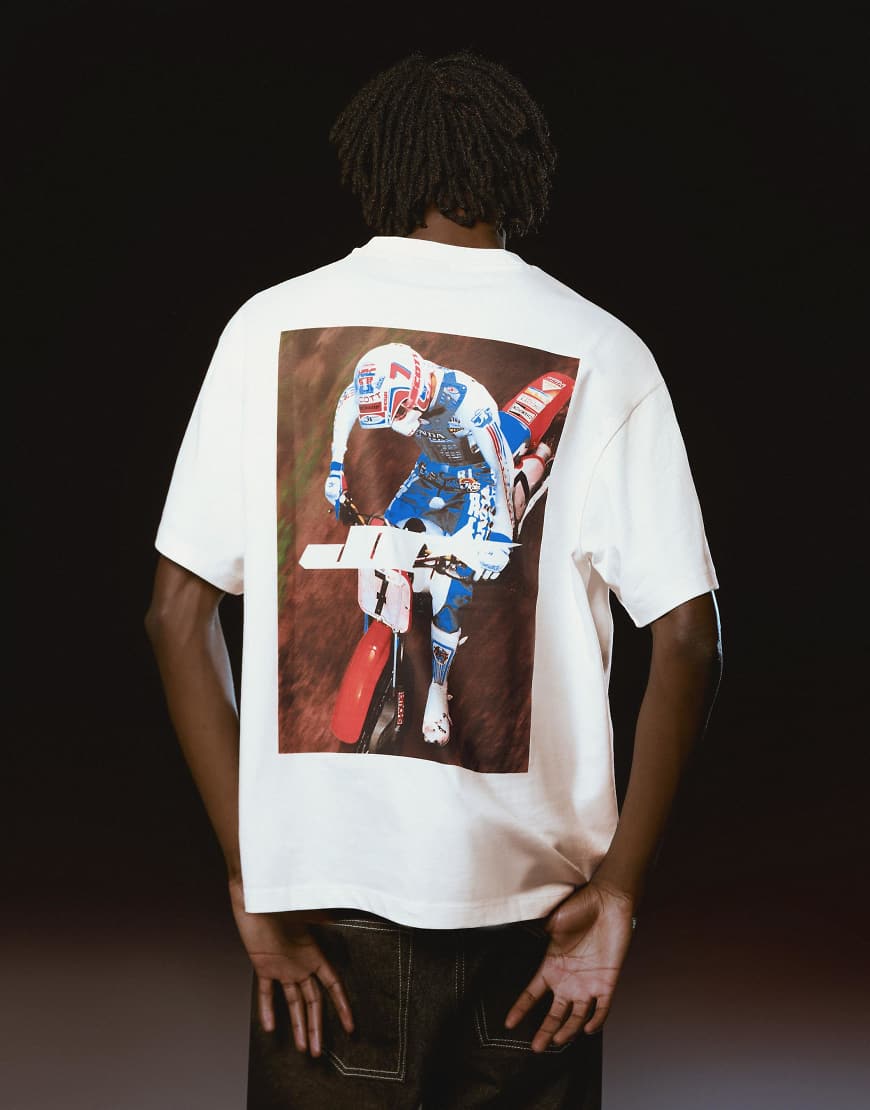 Bershka - Kurzärmliges T-Shirt in Weiß mit „JT Racing Honda"-Print von Bershka