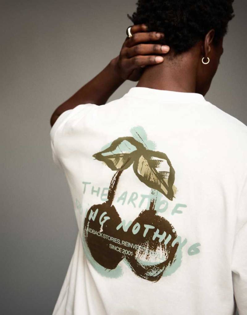 Bershka - Kurzärmliges T-Shirt in Weiß mit Print von Bershka