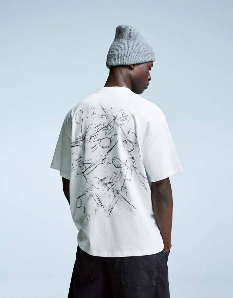 Bershka - Kurzärmliges T-Shirt in Weiß mit Print von Bershka