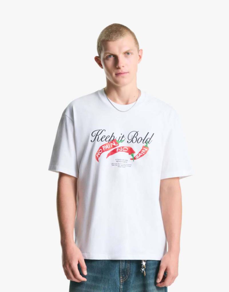Bershka - Kurzärmliges T-Shirt in Weiß mit Print von Bershka