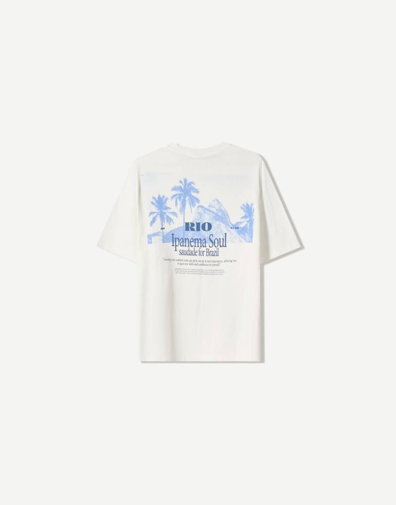 Bershka - Kurzärmliges T-Shirt in Weiß mit Print von Bershka