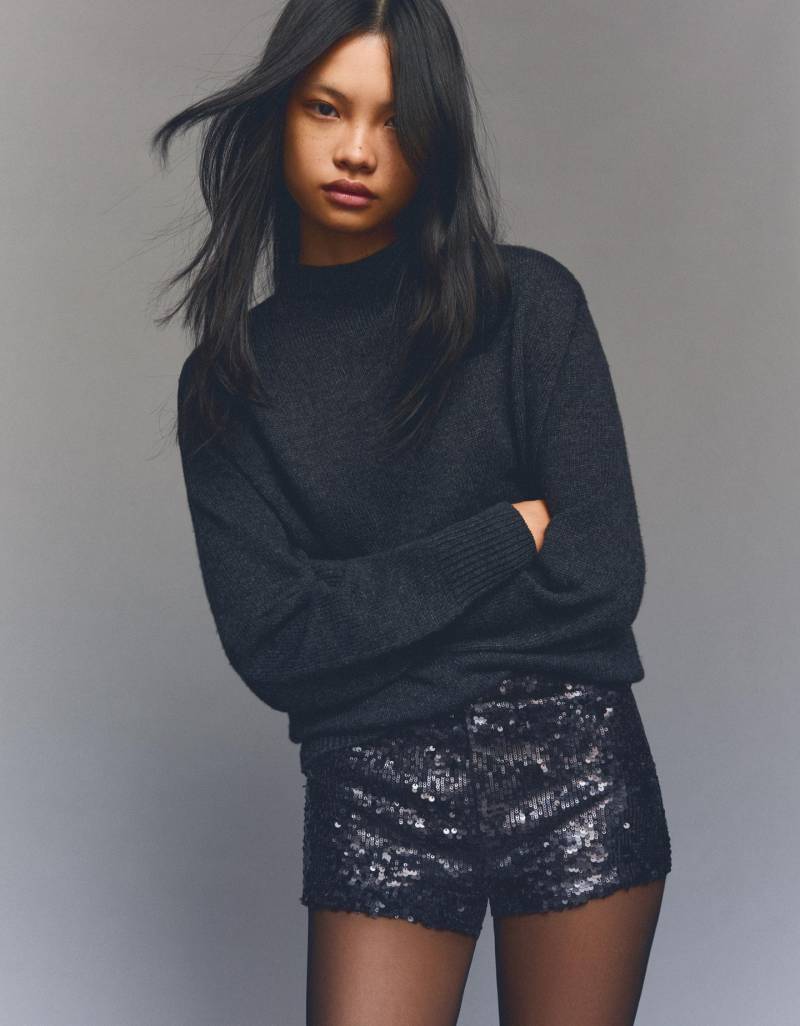 Bershka Kurze Mini-Paillettenshorts Damen Xs Schwarz von Bershka