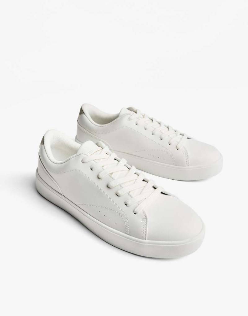Bershka - Minimalist - Sneaker zum Schnüren in Weiß von Bershka