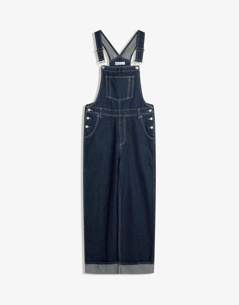 Bershka - Oversize-Jumpsuit aus Denim mit Trägern in Blau-Marineblau Bershka - Oversize-Jumpsuit aus Denim mit Trägern in Blau-Marineblau von Bershka