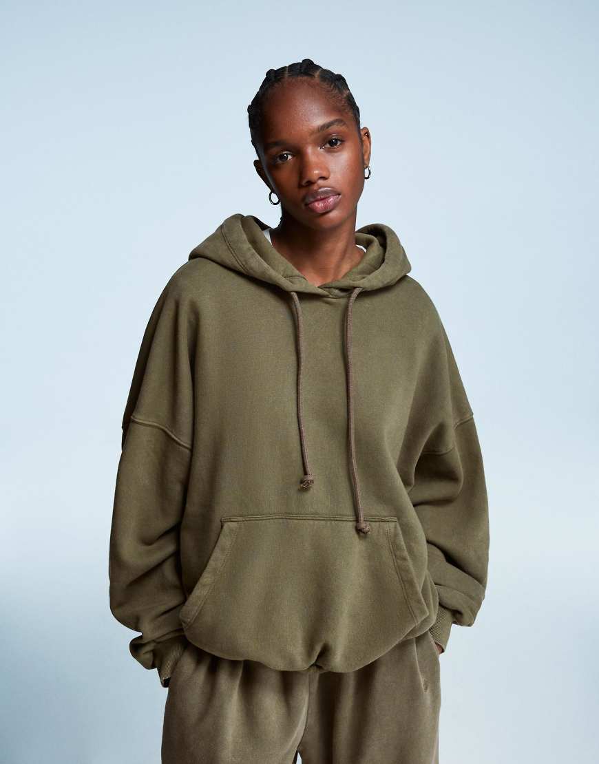 Bershka - Oversize-Kapuzenpullover in Khaki-Grün von Bershka