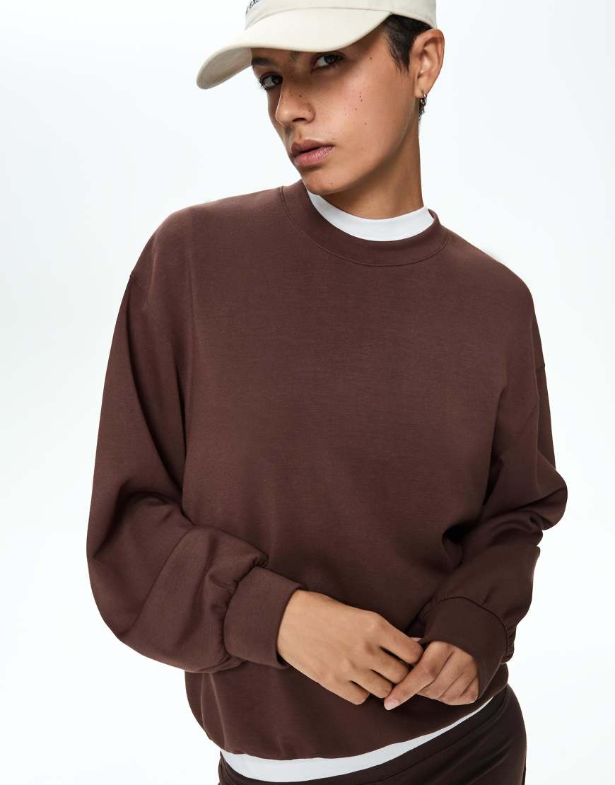 Bershka - Oversize-Sweatshirt in Braun mit Modal-Brown von Bershka