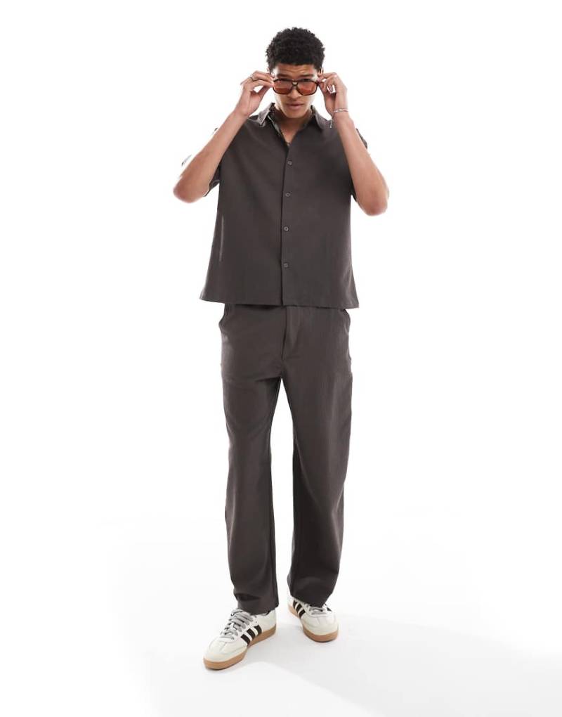 Bershka - Plissee-Hose in Anthrazit, Kombiteil-Schwarz von Bershka