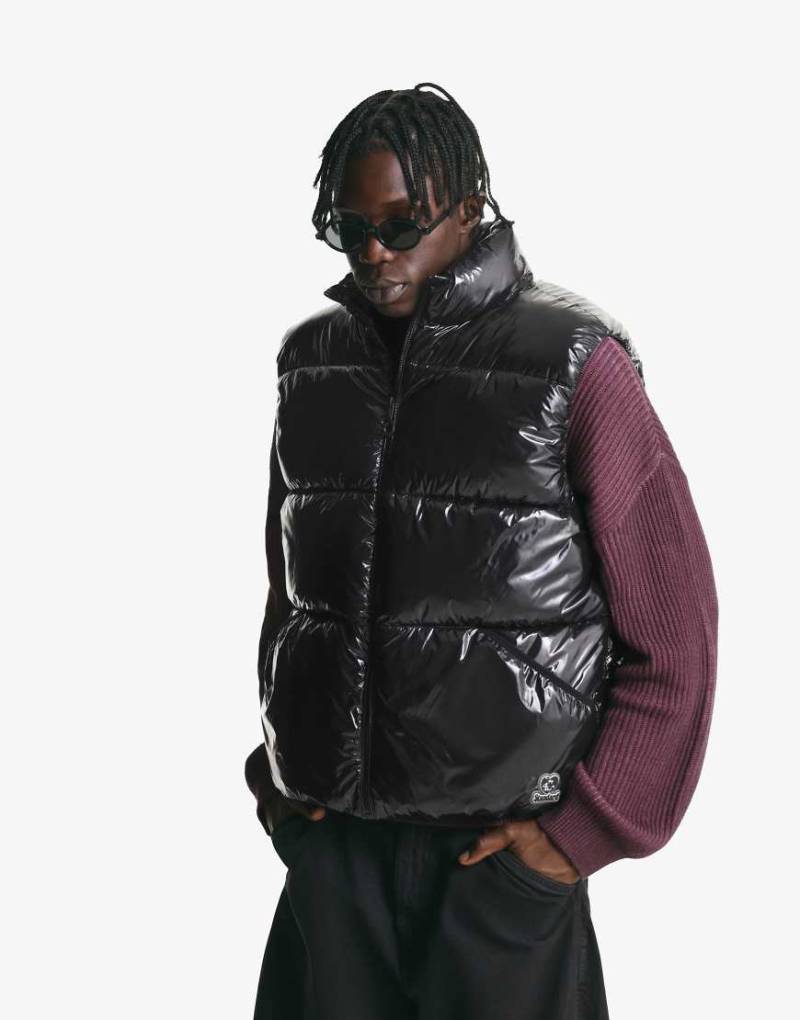 Bershka - Puffer-Weste in Schwarz von Bershka