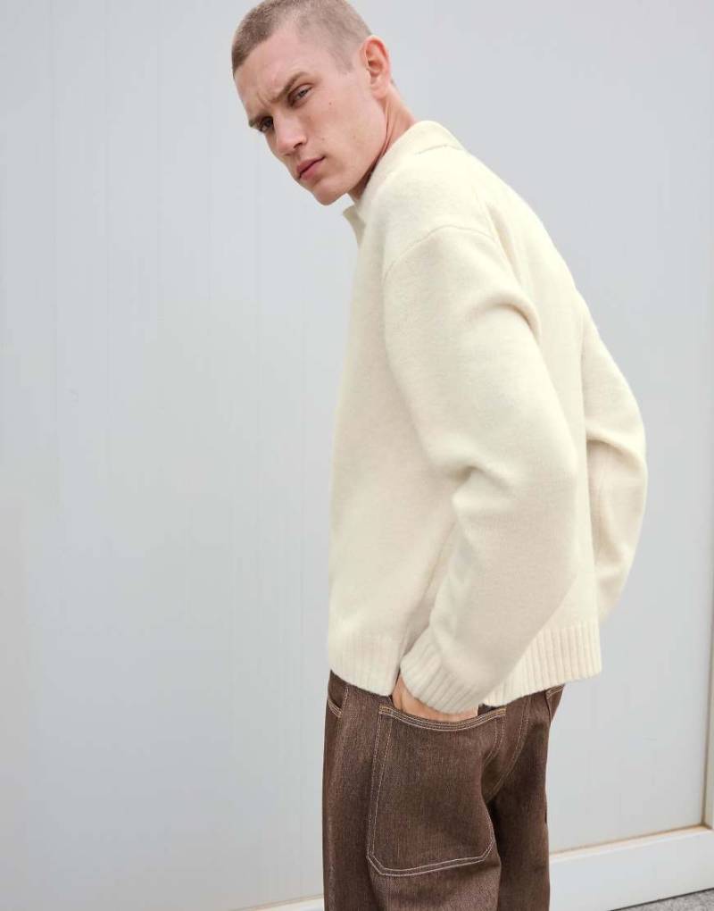 Bershka - Pullover in Beige mit Polokragen-Neutral von Bershka