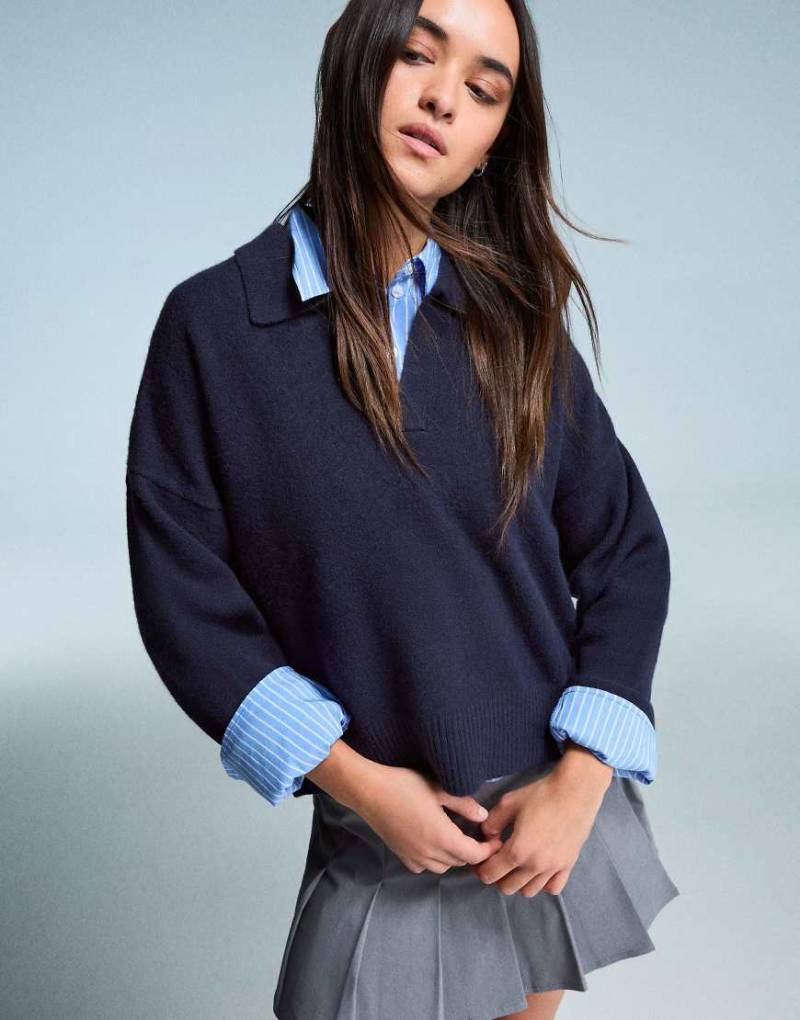 Bershka - Pullover in Jeansblau mit Polokragen von Bershka