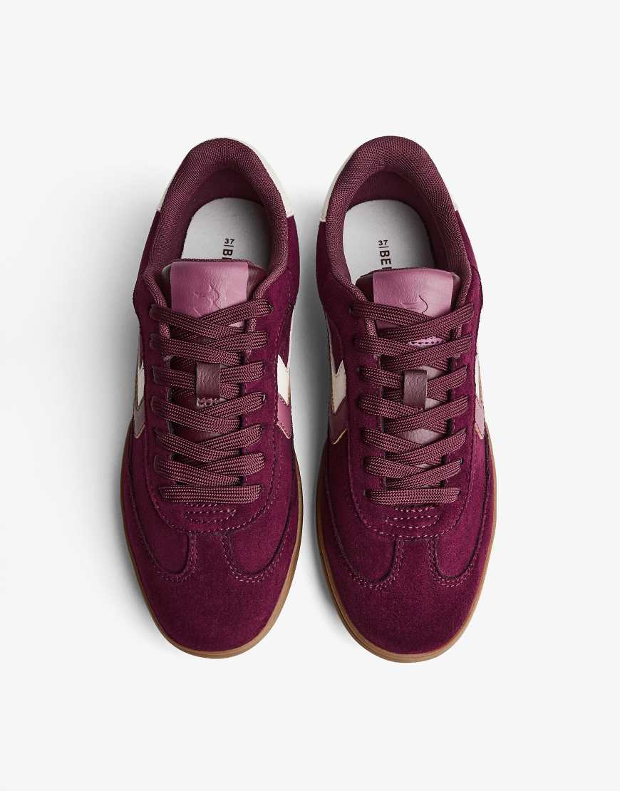 Bershka - Retro-Sneaker in Burgunderrot von Bershka