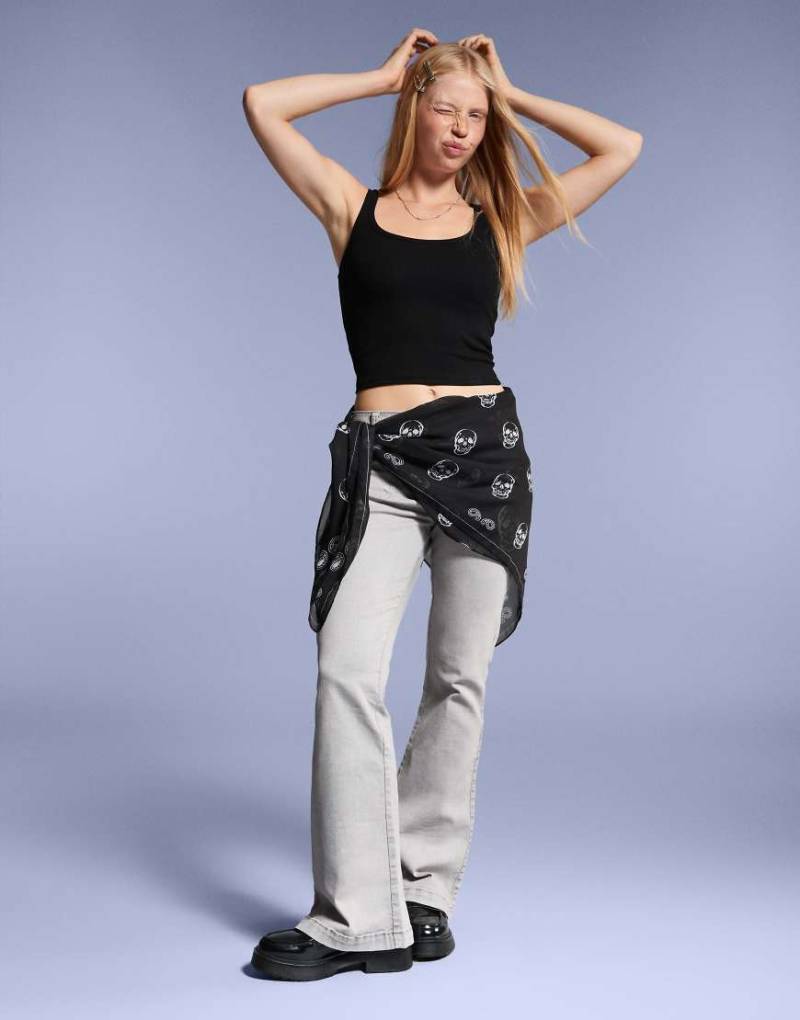 Bershka - Schal in Schwarz mit Muster von Bershka