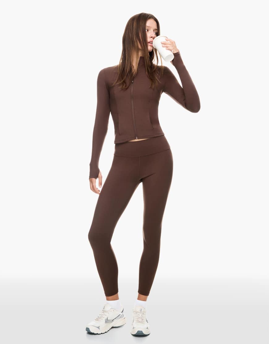 Bershka - Schnelltrocknende und atmungsaktive Leggings in Braun-Brown von Bershka