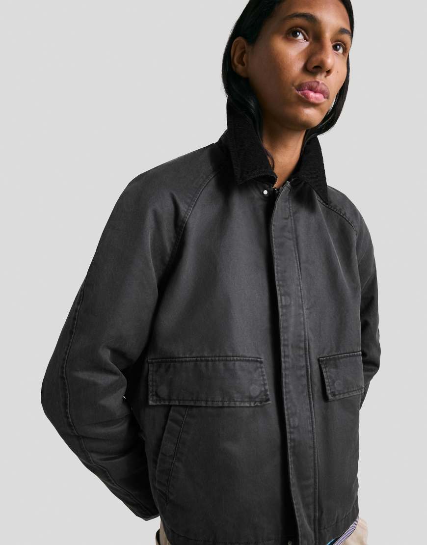 Bershka - Schwarze, kastige Jacke in gewachster Optik von Bershka