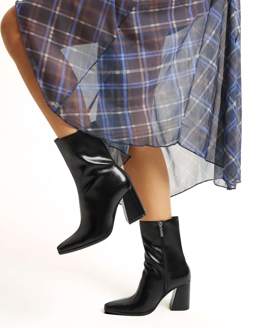 Bershka - Schwarze Ankle-Boots mit Blockabsatz von Bershka