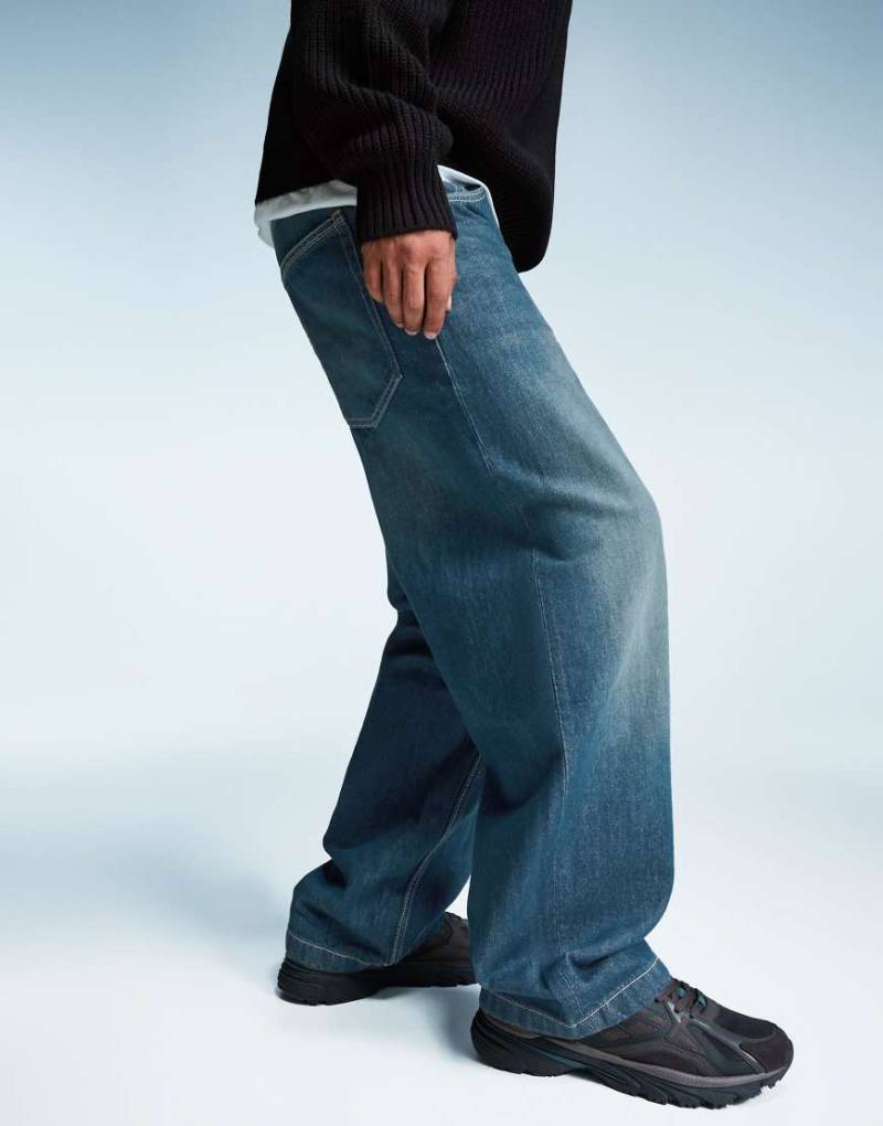 Bershka - Sehr weite Jeans in Dirty-Blau-Grün von Bershka