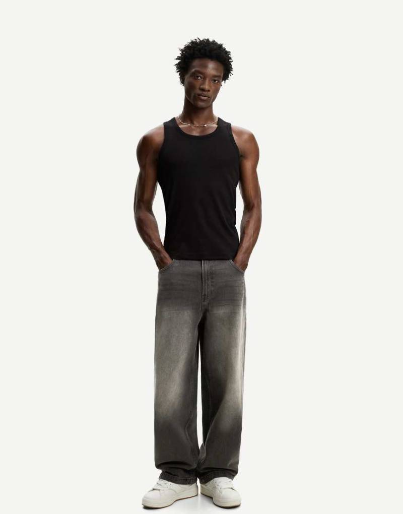 Bershka - Sehr weite Jeans in Schwarz Bershka - Sehr weite Jeans in Schwarz von Bershka