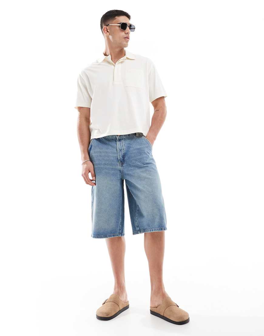 Bershka - Skater-Bermuda-Shorts in Blau aus Denim Bershka - Skater-Bermuda-Shorts in Blau aus Denim von Bershka