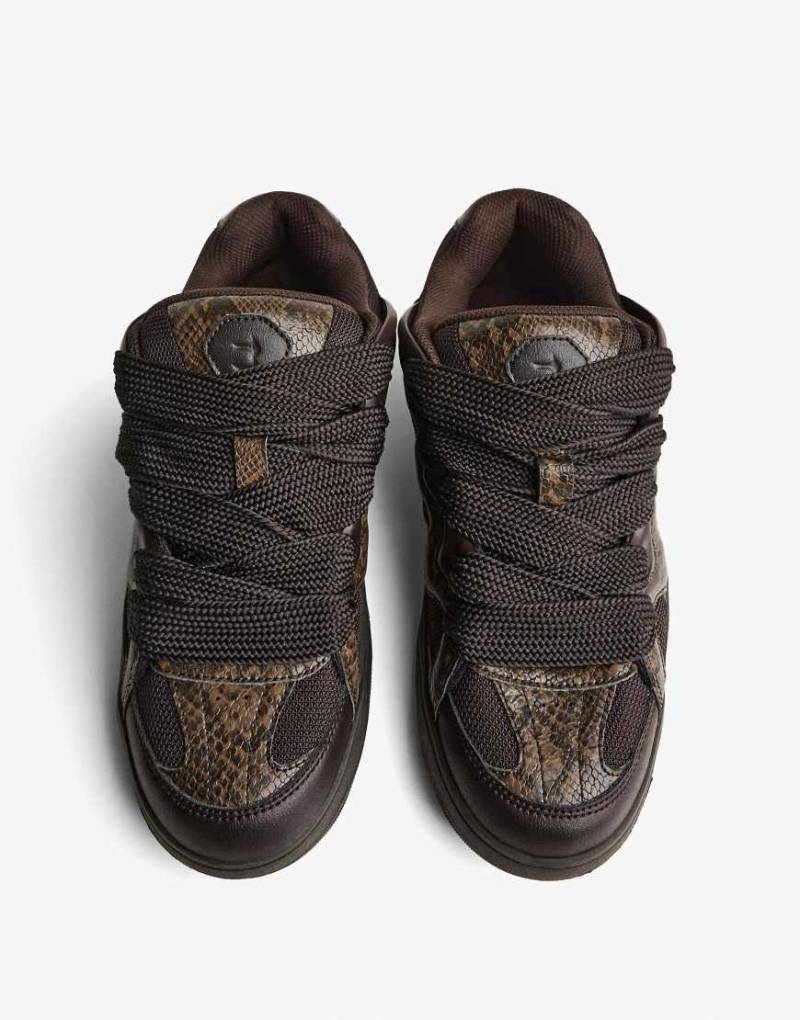 Bershka - Skater-Sneaker mit Animal-Print-Bunt von Bershka