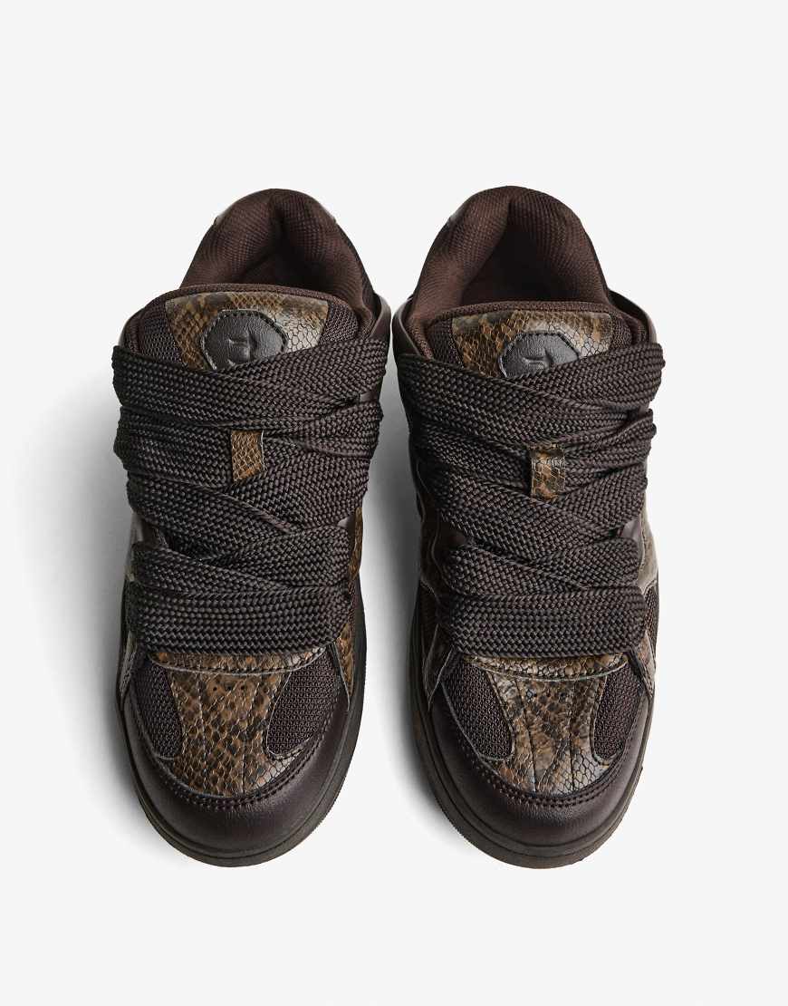 Bershka - Skater-Sneaker mit Animal-Print-Bunt von Bershka