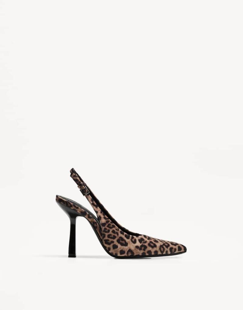 Bershka - Slingback-Schuhe in Braun mit Animalprint und Absatz von Bershka