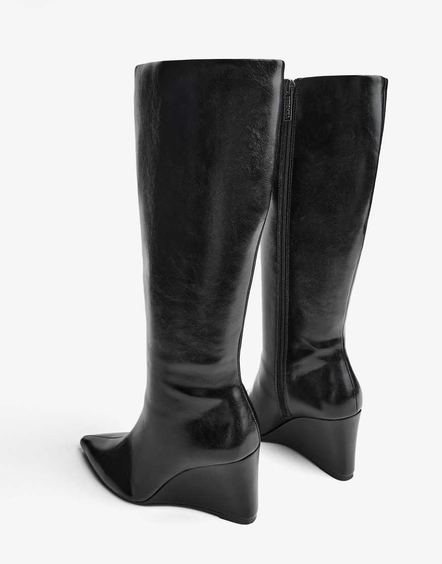Bershka - Stiefel in Schwarz mit Keilabsatz von Bershka